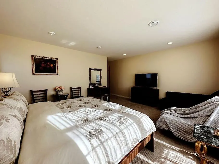 Super Cosy 8Bed & 6Bath In Vancouver Heart Near To Airport 0*,