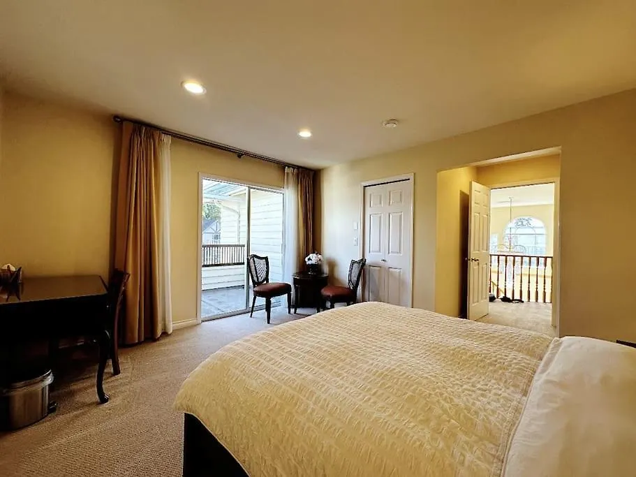 Super Cosy 8Bed & 6Bath In Vancouver Heart Near To Airport Canada