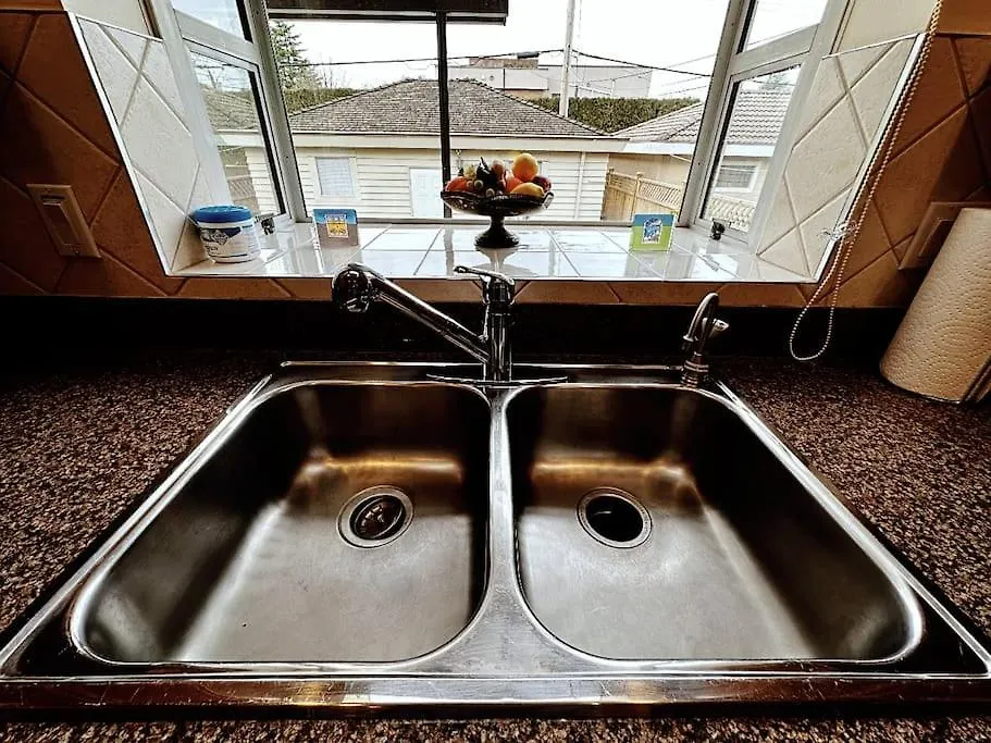 Villa Super Cosy 8Bed & 6Bath In Vancouver Heart Near To Airport Canada