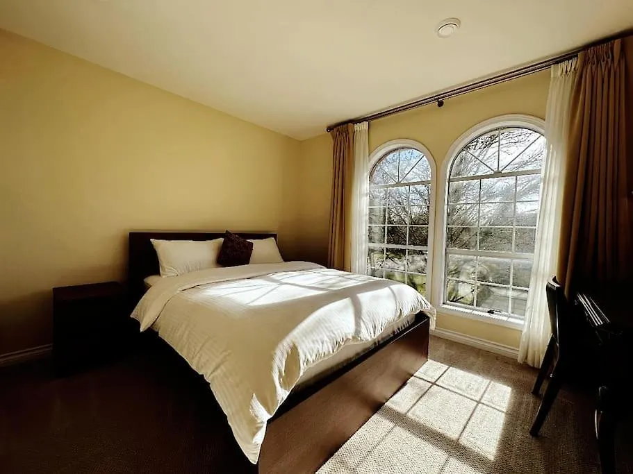 Super Cosy 8Bed & 6Bath In Vancouver Heart Near To Airport Villa