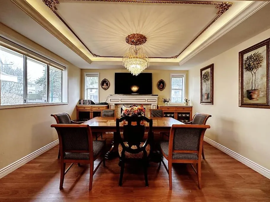 Super Cosy 8Bed & 6Bath In Vancouver Heart Near To Airport Canada