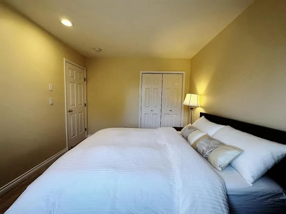 Villa Super Cosy 8Bed & 6Bath In Vancouver Heart Near To Airport Canada