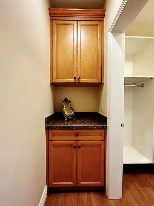 Super Cosy 8Bed & 6Bath In Vancouver Heart Near To Airport