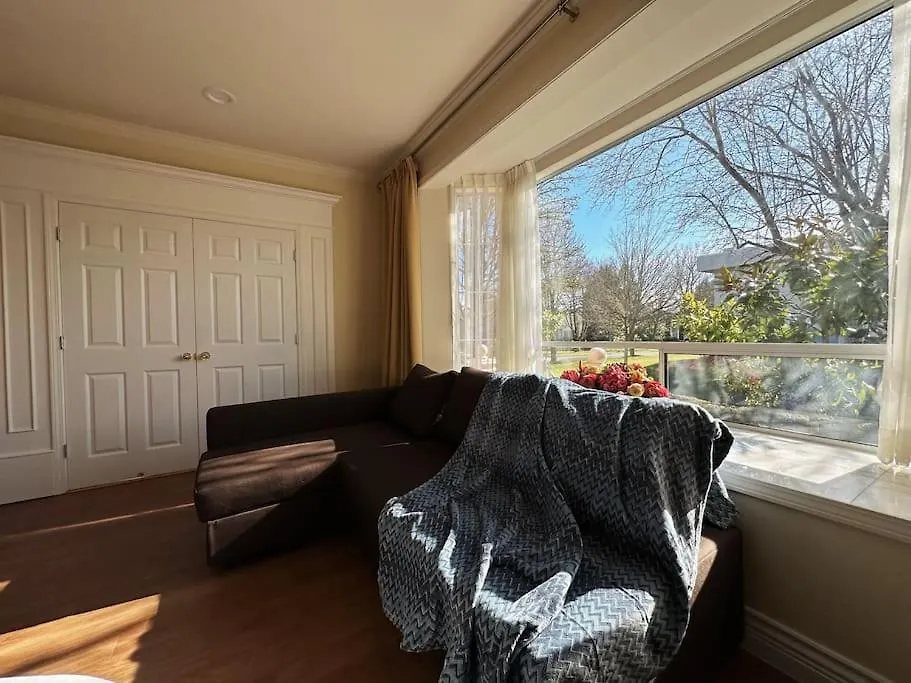 Super Cosy 8Bed & 6Bath In Vancouver Heart Near To Airport 0*,